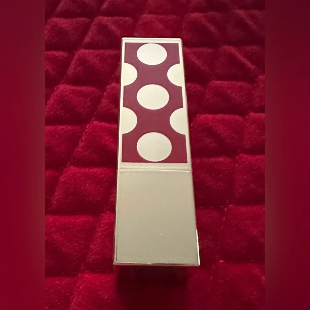 Estée Lauder Limited Edition - Holiday 2025 Velvet Ribbon Creme
